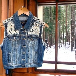 Rue 21 denim and lace vest, size L, cotton/poly/spandex, excellent condition